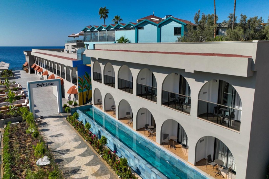 Ada Port Hotel 33/66