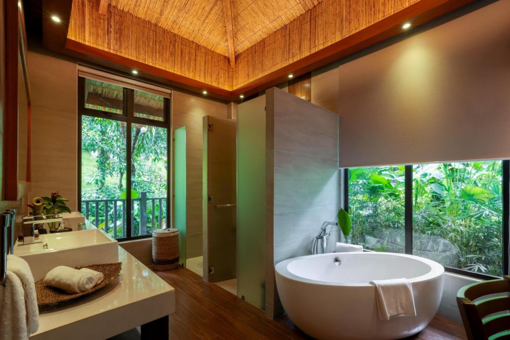Lihim Resorts 36/75