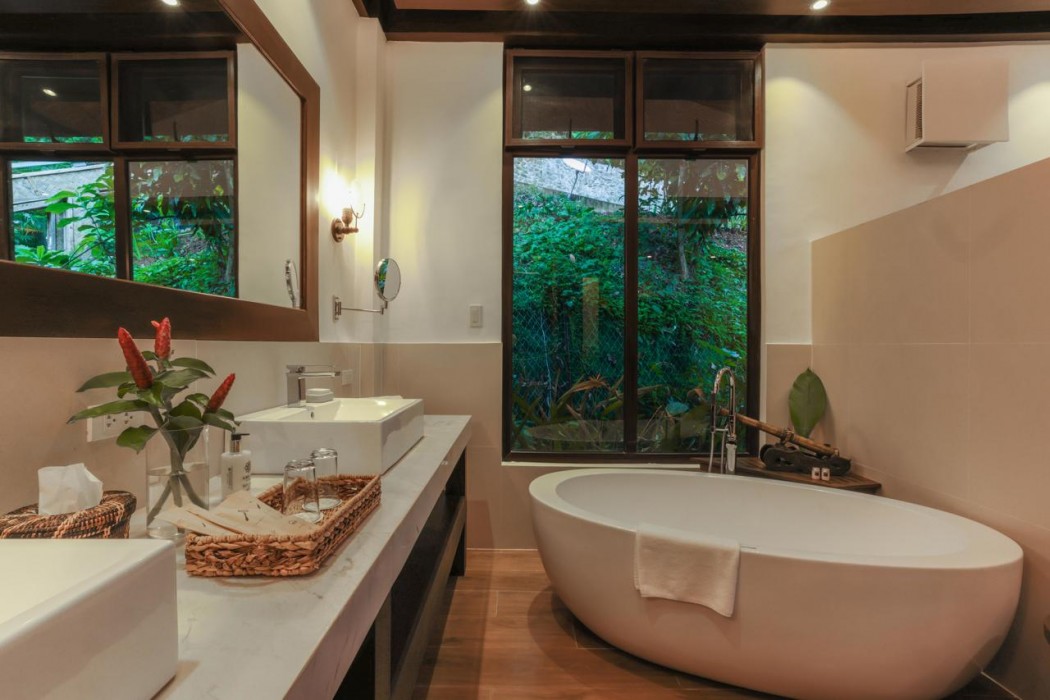 Lihim Resorts 35/75