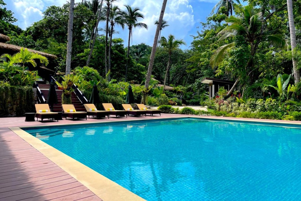 Lihim Resorts 40/75