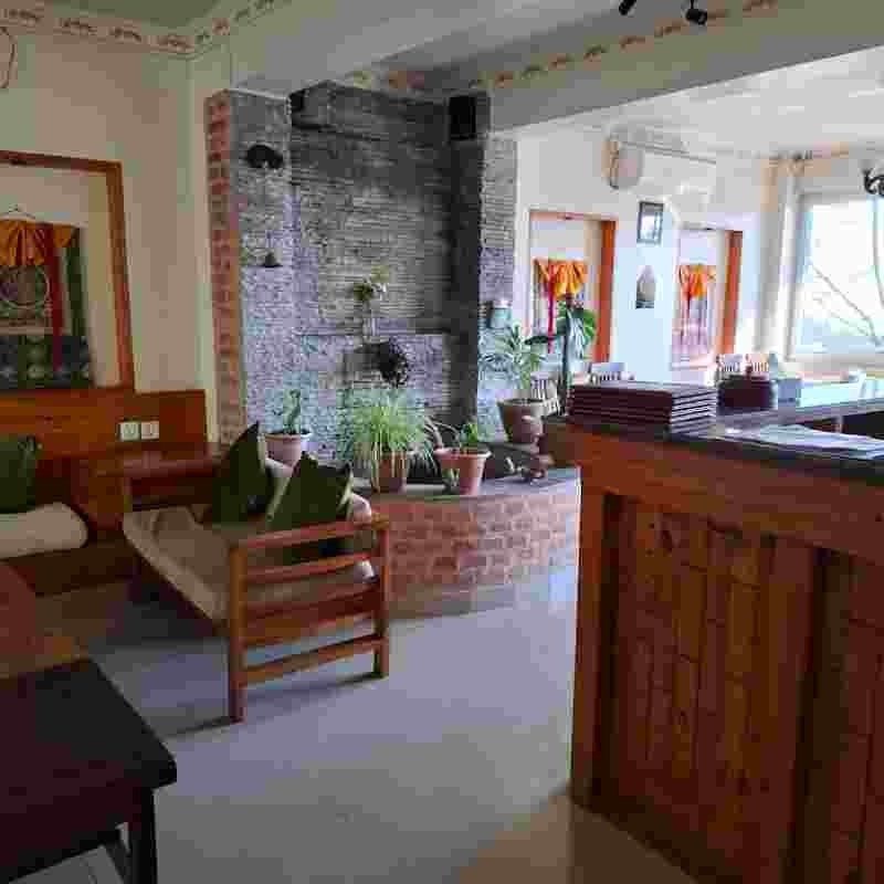 Lobby at Hotel Himalayan Glacier, NAGARKOT