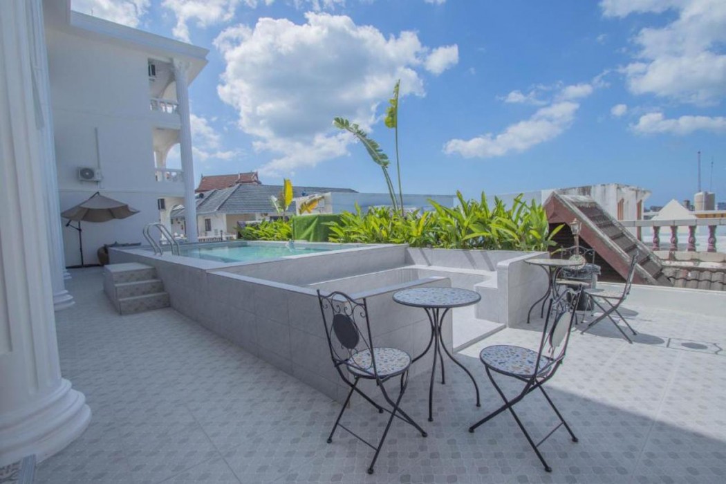 RoomQuest the Peak Patong Hill 21/52