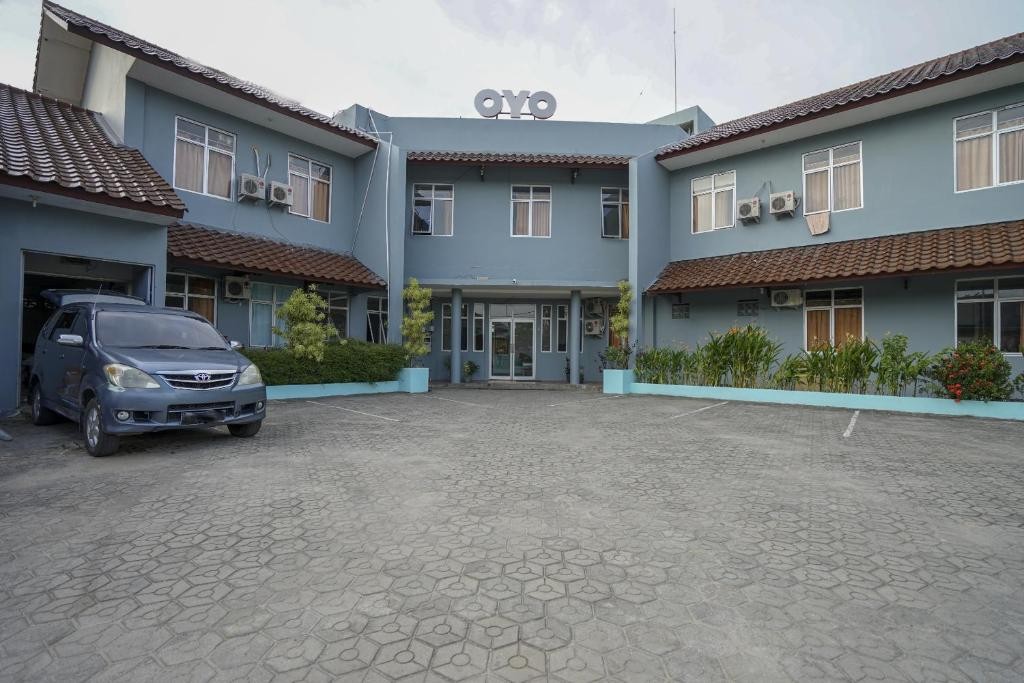 Super OYO 1844 Bravo Residence in PANGKALPINANG