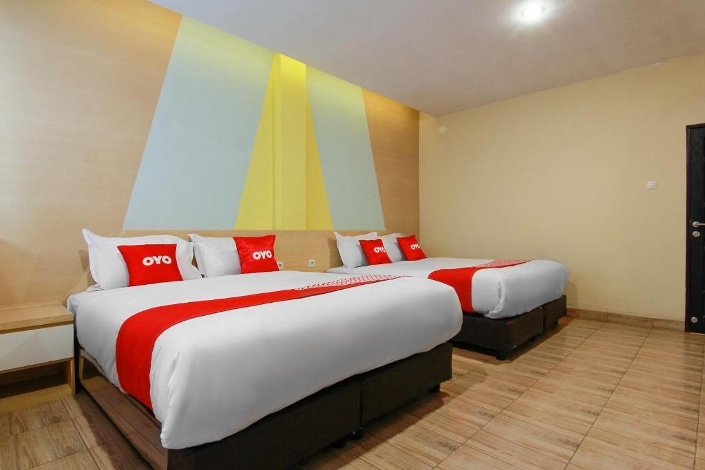 Capital O 3476 Millenium Inn 8/41