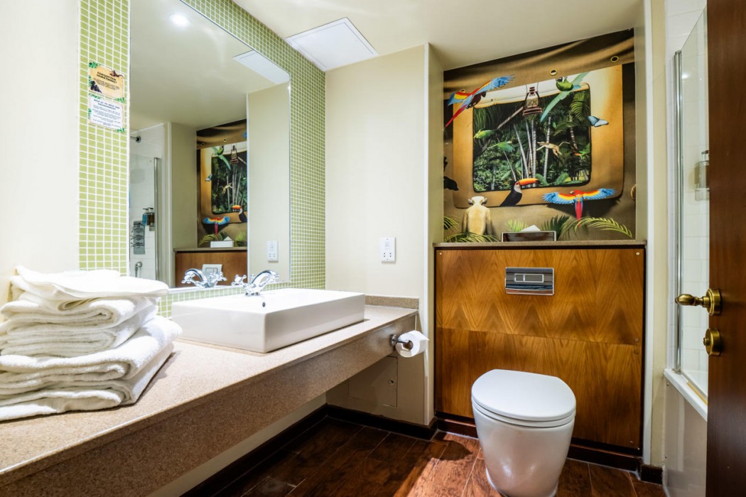 Chessington Resort Hotels 20/90