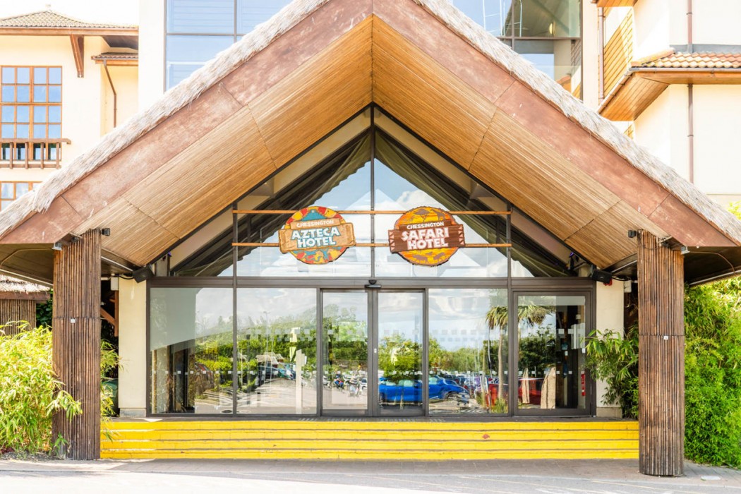 Chessington Resort Hotels 2/90