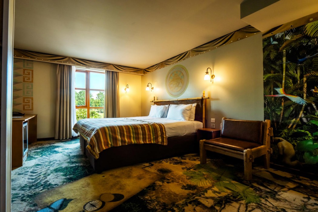 Chessington Resort Hotels 13/90