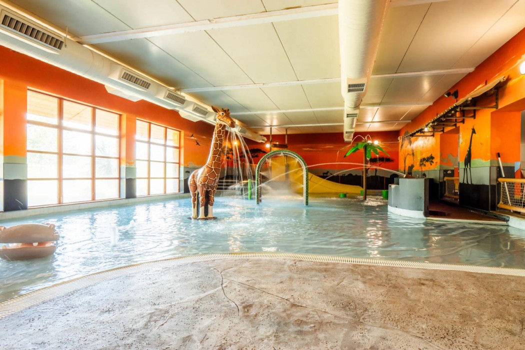 Chessington Resort Hotels 65/90