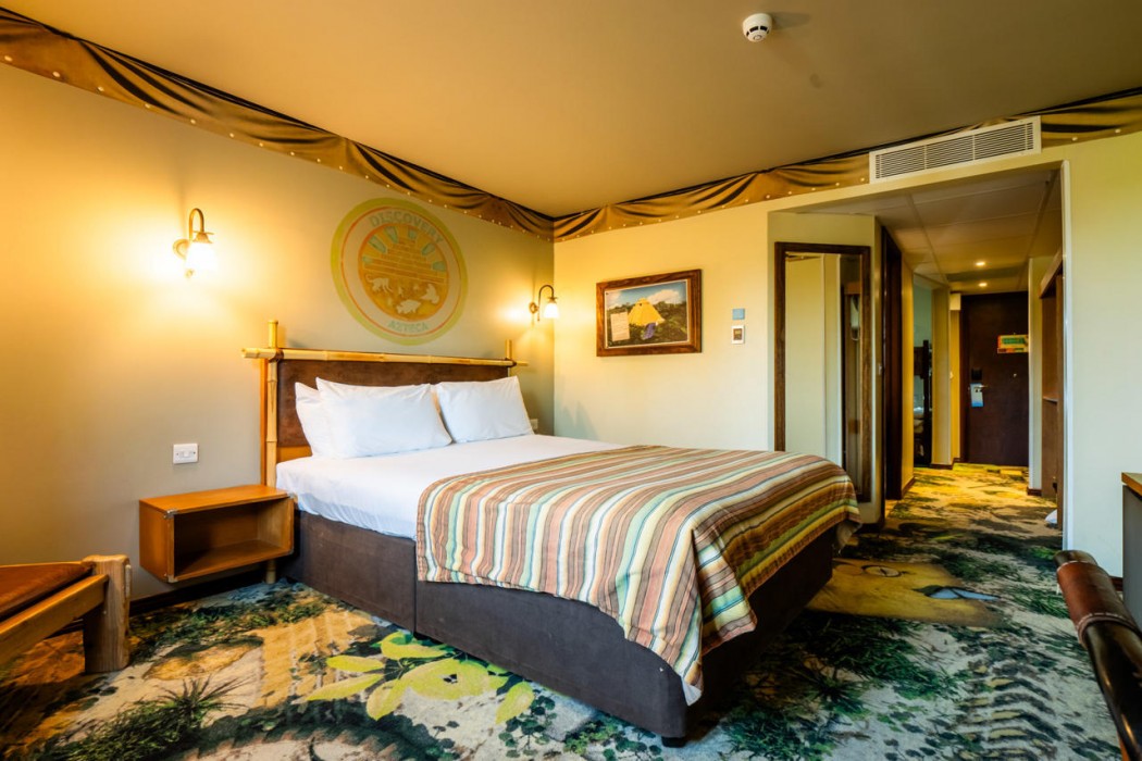 Chessington Resort Hotels 15/90