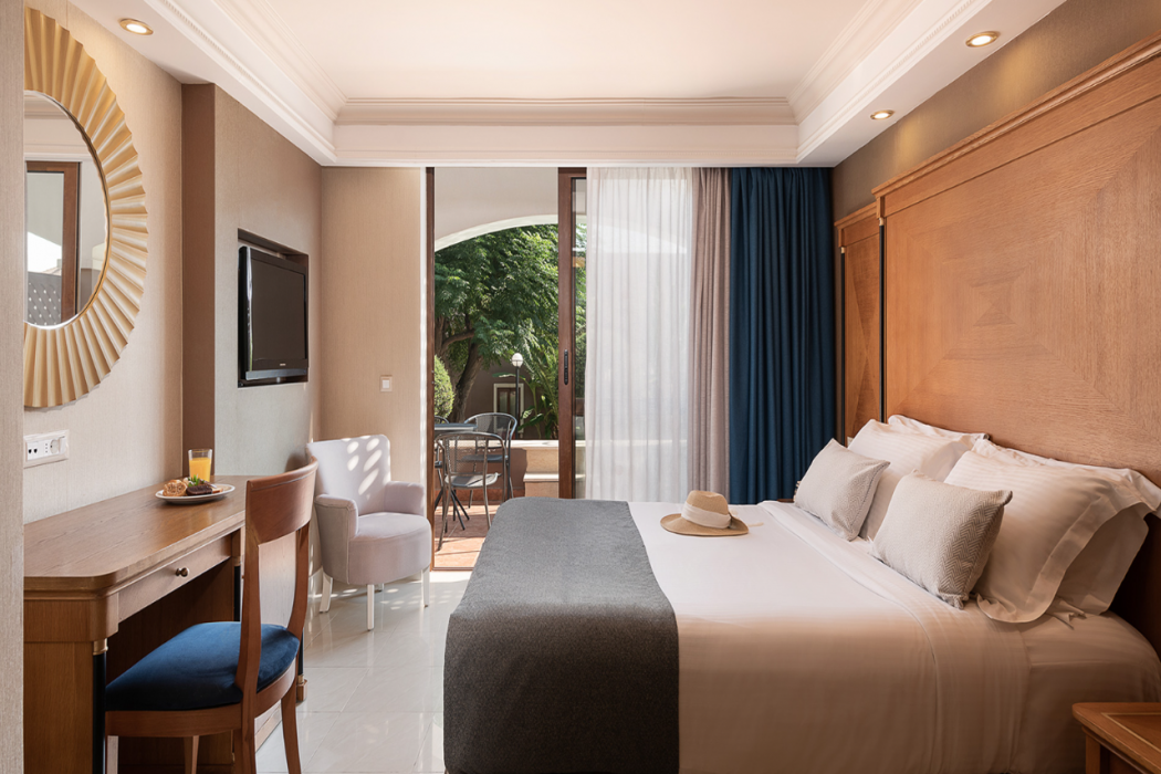 Atlantica Caldera Creta Paradise Hotel 12/61