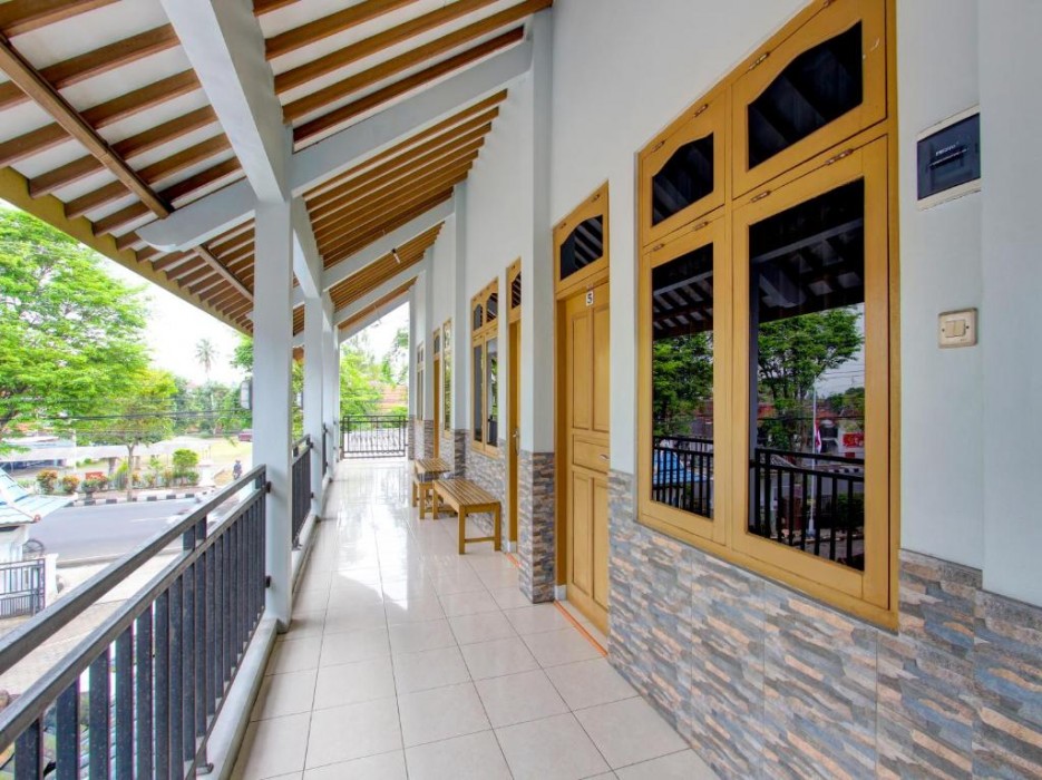 Super OYO 91748 Wisma Pkpri Purworejo 6/48
