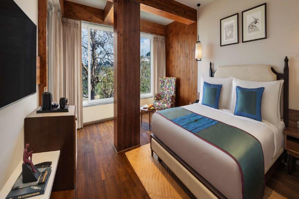 JuSTa Luxe Hollow Oak Mussoorie 9/28