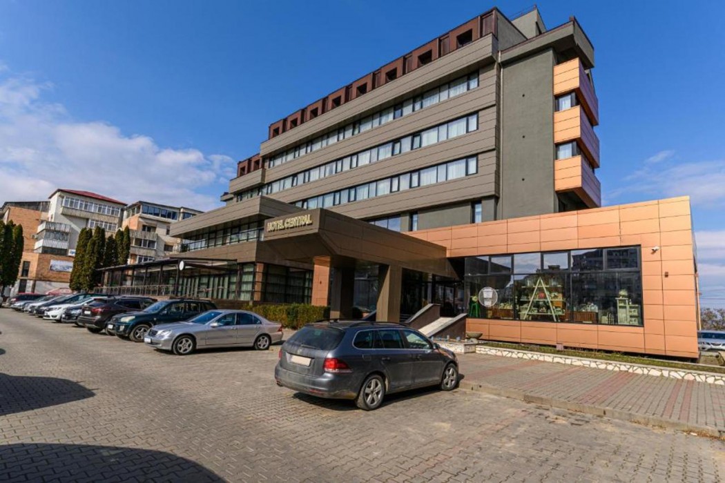 Hotel Central Pascani 2/60