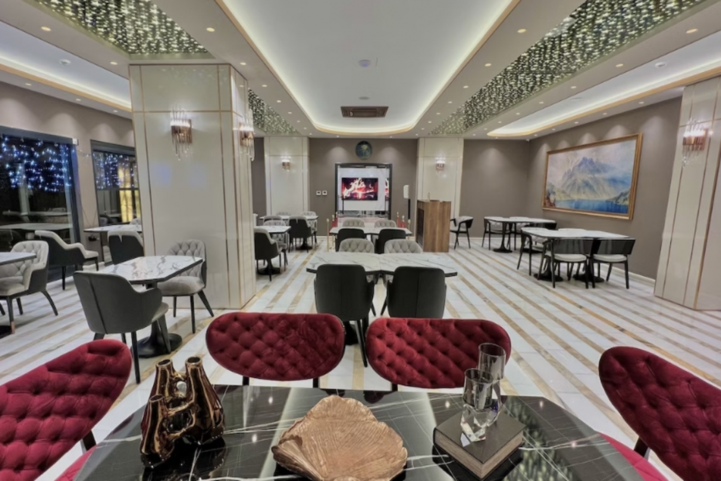 MQ Hotel Suites 32/60