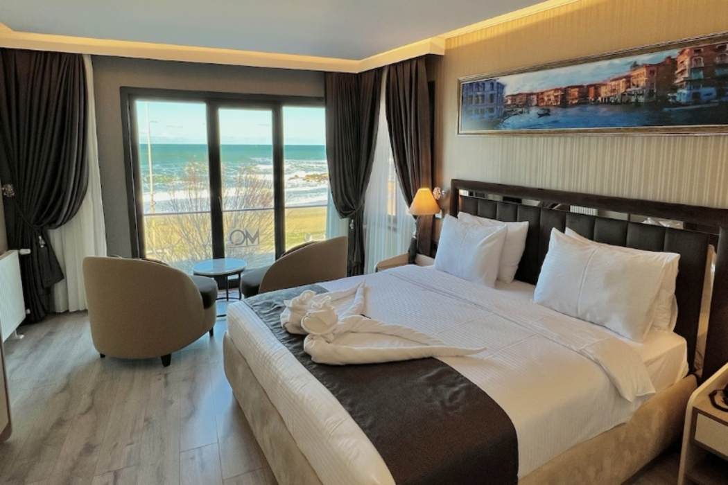 MQ Hotel Suites 12/60