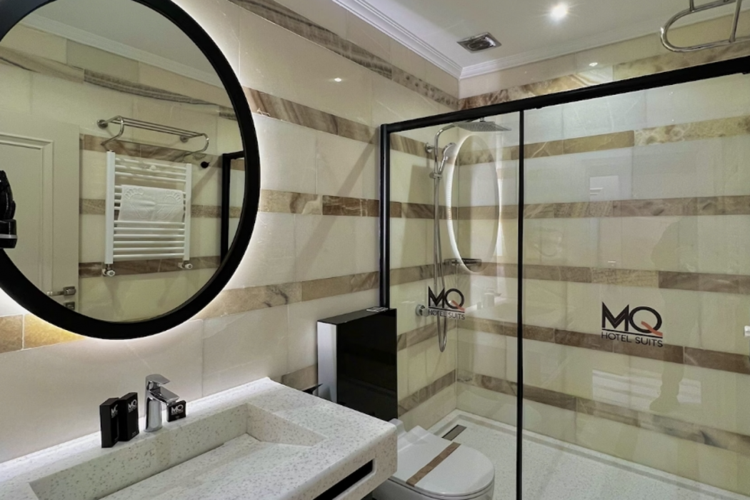 MQ Hotel Suites 16/60