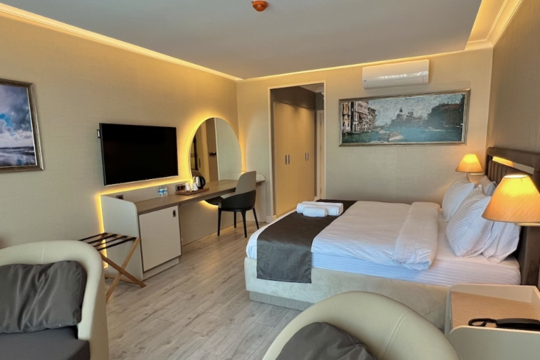 MQ Hotel Suites 14/60