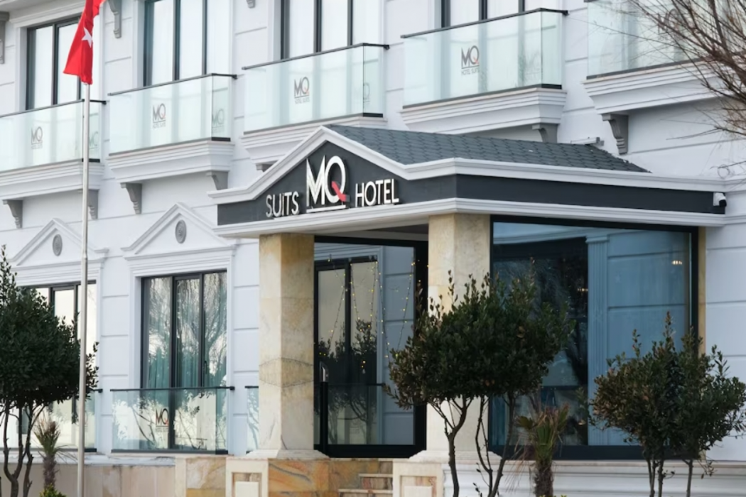 MQ Hotel Suites 2/60