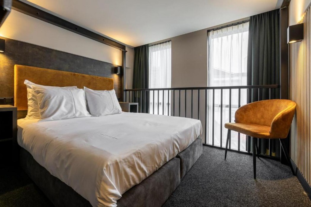 Monument Hotel 8/36