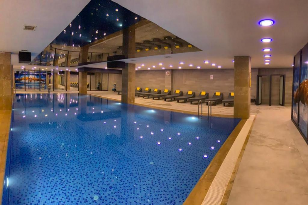 Mardiva Resort Hotel 10/25