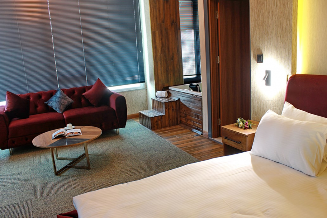 Mardiva Resort Hotel 4/25