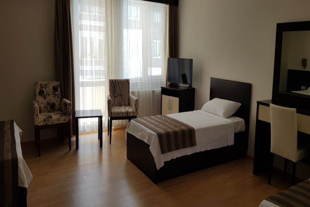 Troas Beach Hotel 8/59