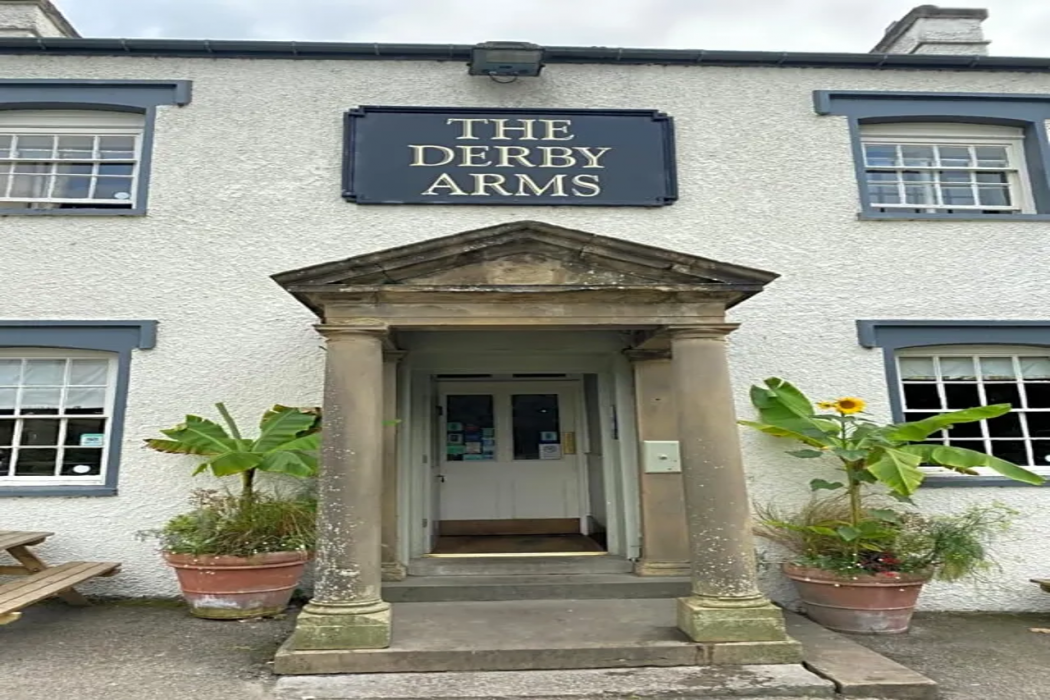The Derby Arms 2/35