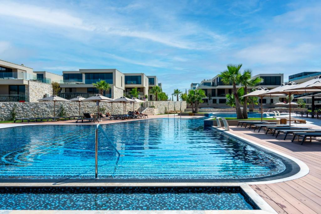 Petram Resort & Residences 32/68