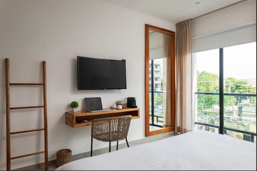 Luxury Room 1 King bed