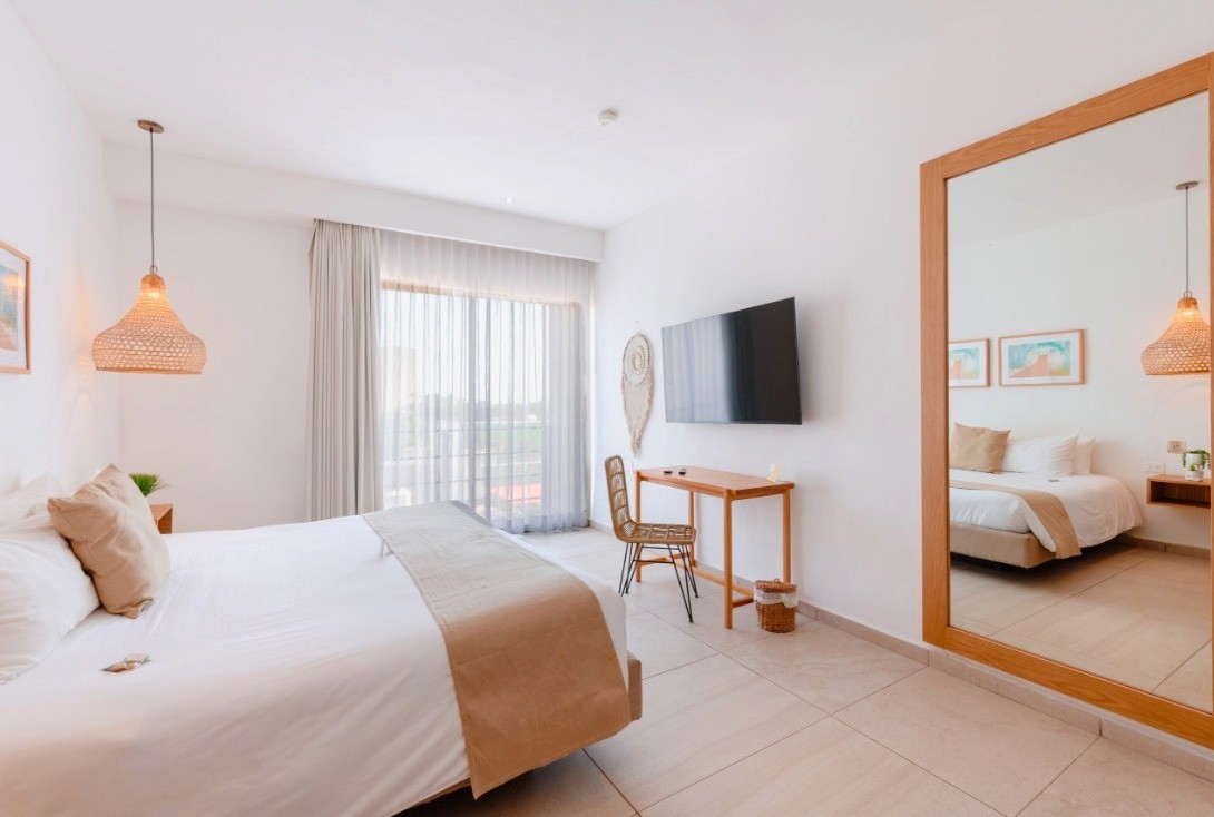 Deluxe 1 king bed