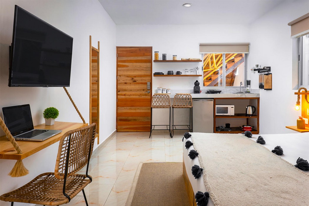 Verandah Studios 8/45