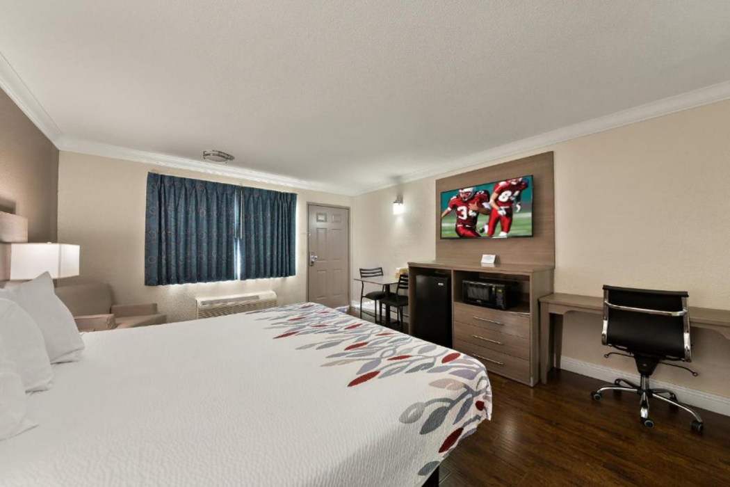 Red Roof Inn Los Angeles - Bellflower 11/27