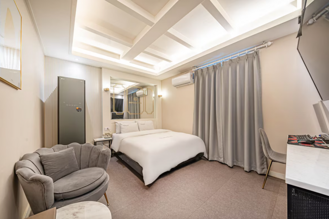 DK Hotel 15/55