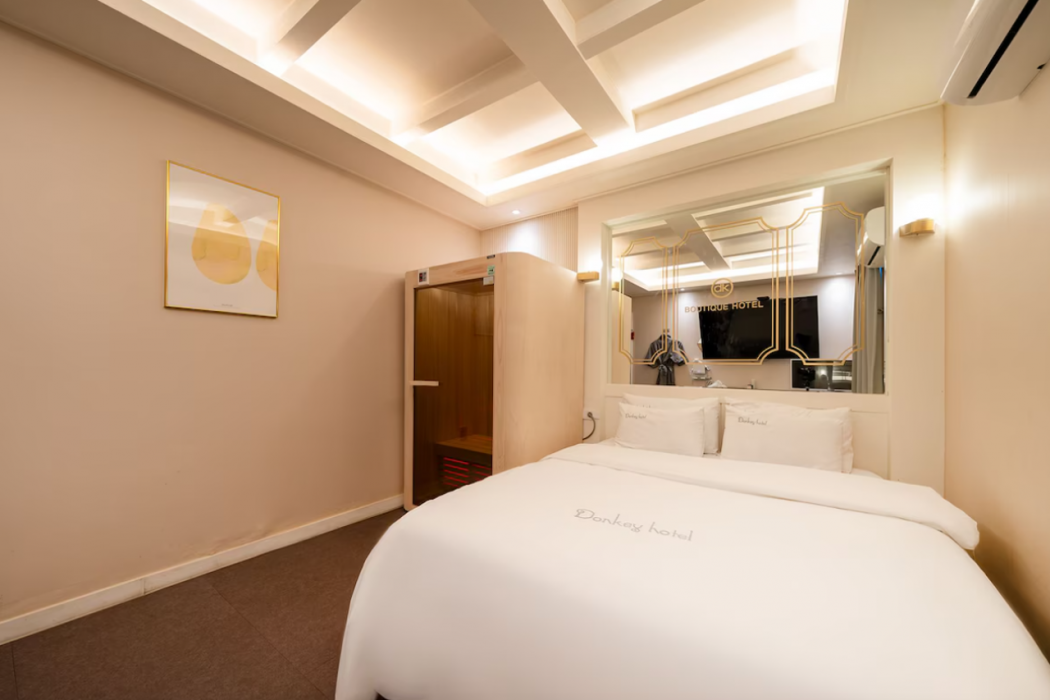 DK Hotel 14/55
