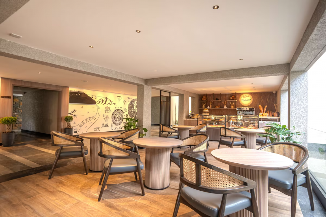 Radisson Resort Hatgad Saputara 52/74