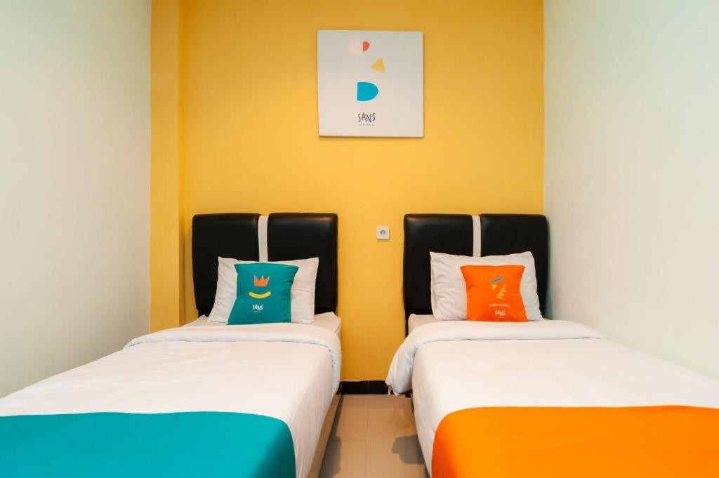 Sans Hotel Finest Medan 16/68