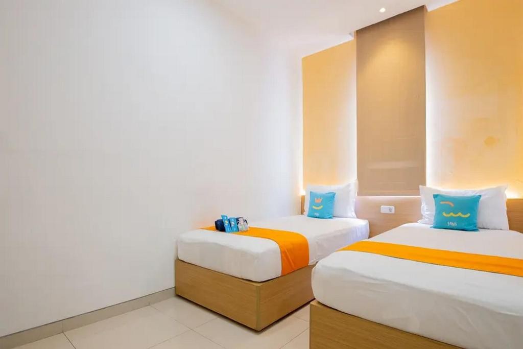 Sans Hotel Box Mansion Surabaya 20/65