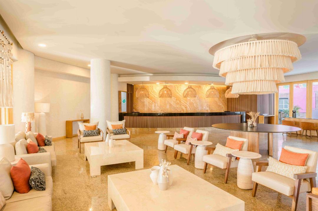 GR Solaris Lighthouse Los Cabos 24/73