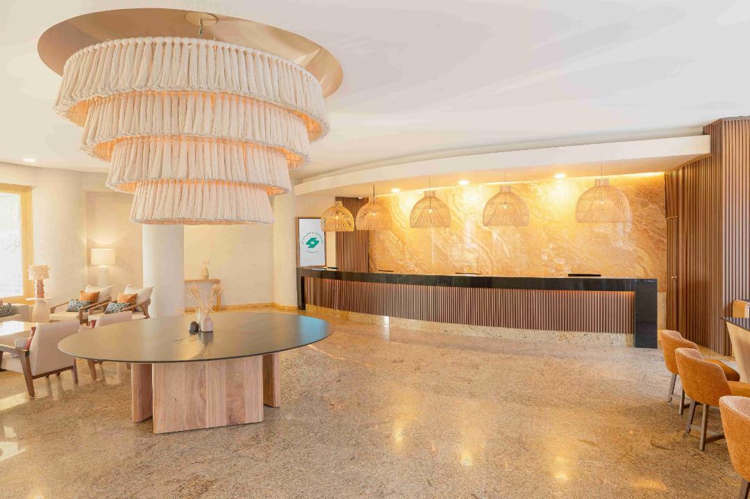 GR Solaris Lighthouse Los Cabos 25/73
