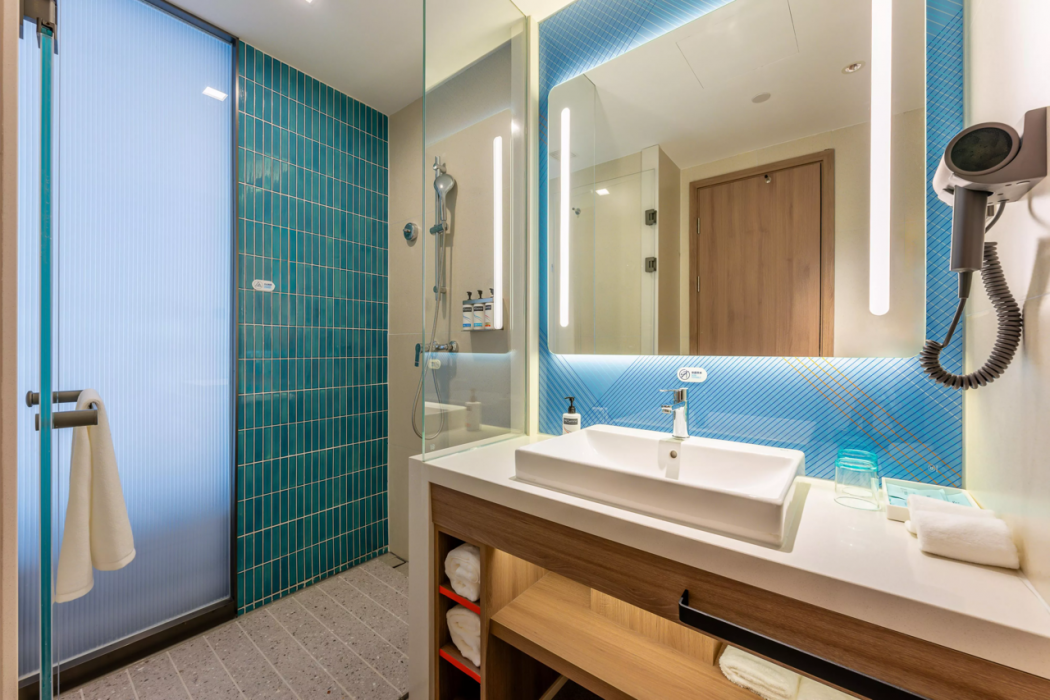 Holiday Inn Express Hefei FTZ 13/28