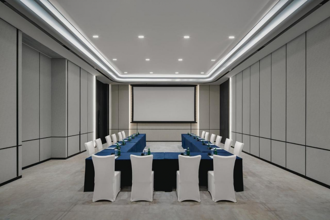 Crowne Plaza Ezhou 25/63