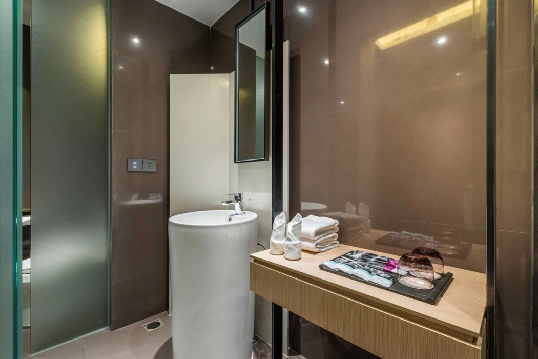 Mercure Nanjing Olympic EXPO 11/58