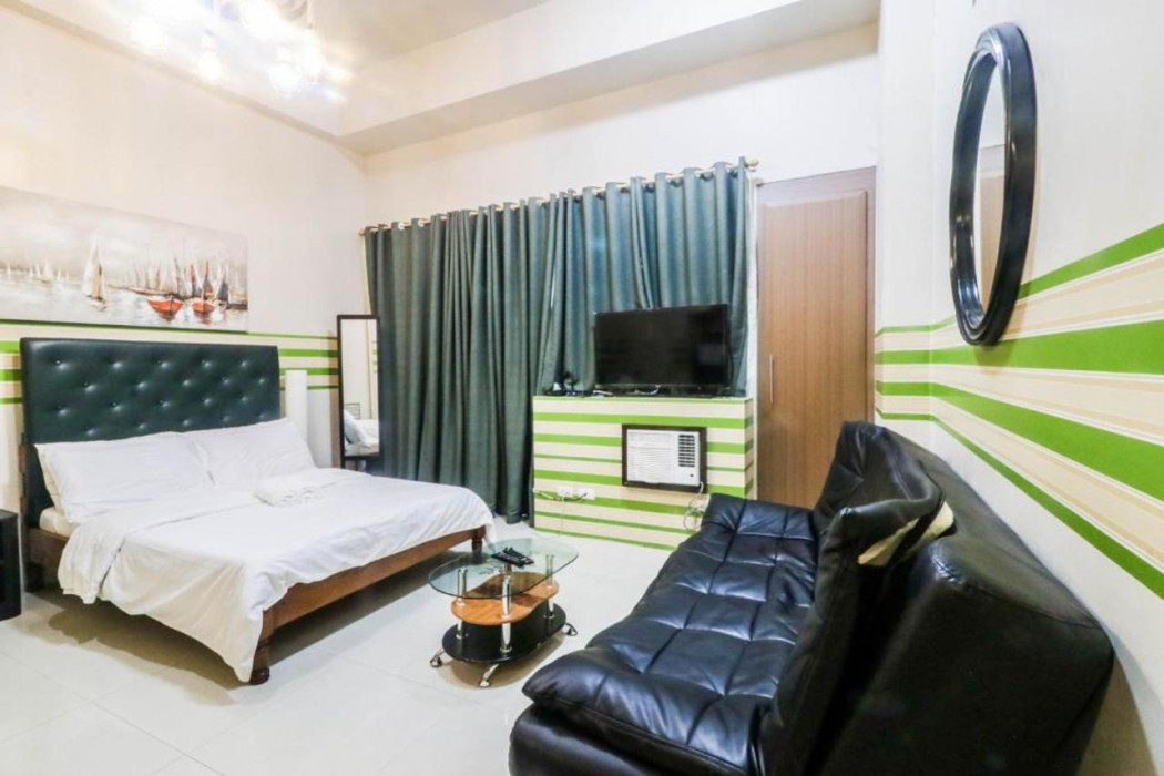 PRS at One Palm Tree Villa near Airport 18/60