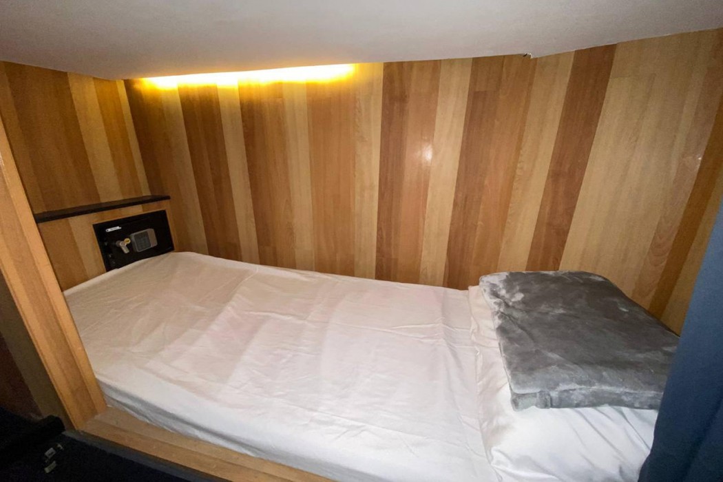 ARK Hostel City Center Manila 12/36