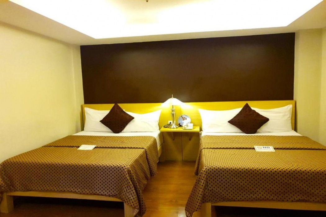 Festive Hotel Makati 20/60