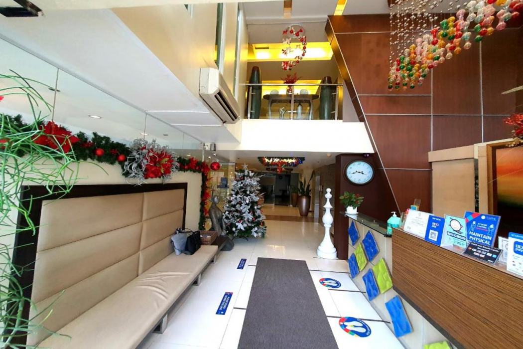 Festive Hotel Makati 6/60