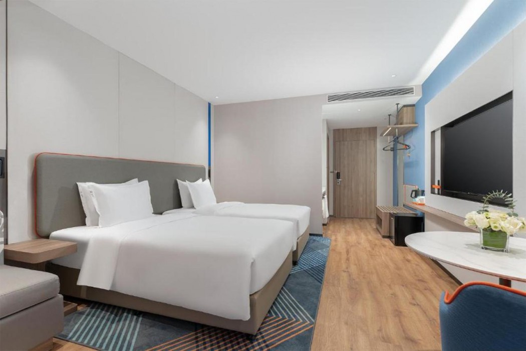 Holiday Inn Express Xiamen Jimei New Town 10/23