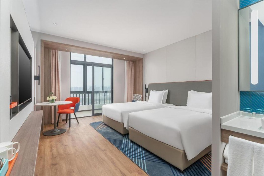 Holiday Inn Express Xiamen Jimei New Town 7/23