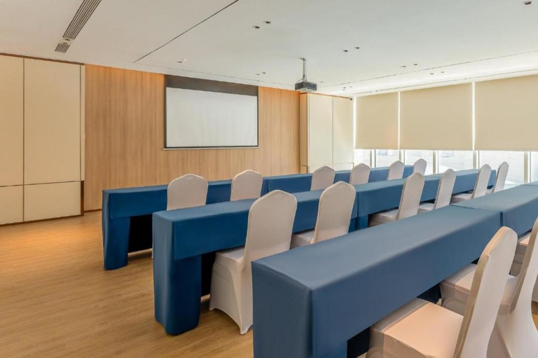 Holiday Inn Express Binzhou City Center 13/29