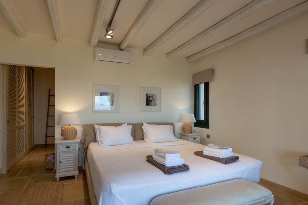 Thermesea Luxury Lodge 11/68